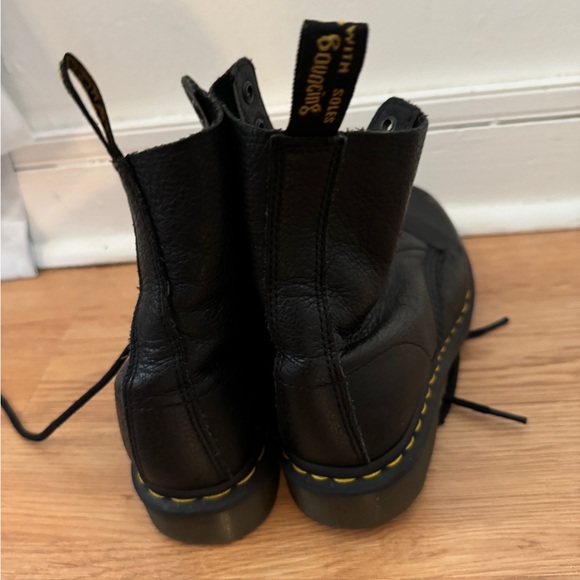 Dr. Martens casual combat boots - Picture 6 of 9